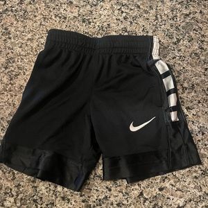 Boys Nike elite basketball shorts
